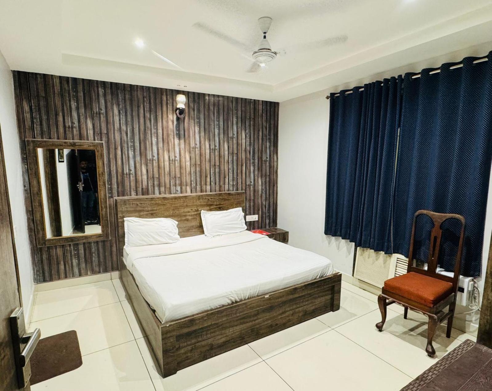 Hotel Pearl Inn Rudrapur Εξωτερικό φωτογραφία